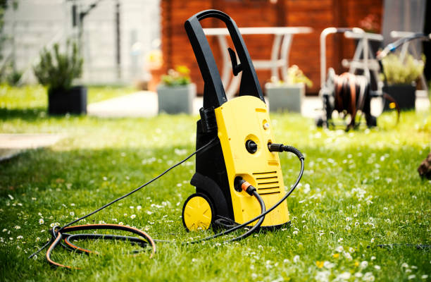 Best Driveway Pressure Washing  in Strawberry, CA